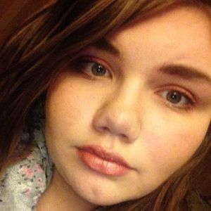 Meet your Posher, Abigail