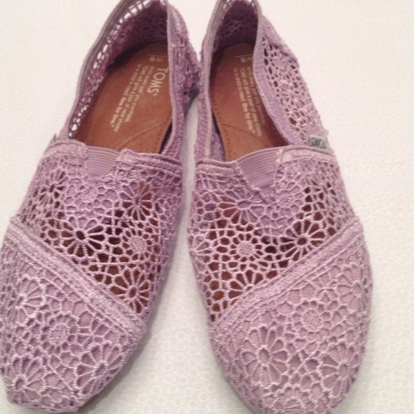 TOMS Shoes - Violet colored lace TOMS
