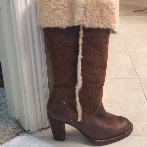Michael Kors size 7 1/2 boots - Picture 2 of 4