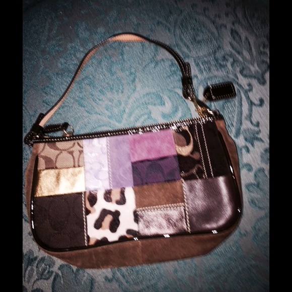 Coach Handbags - Coach Clutch