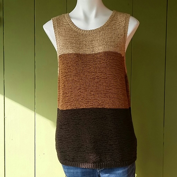 Beautiful Long Sweater - Picture 1 of 4