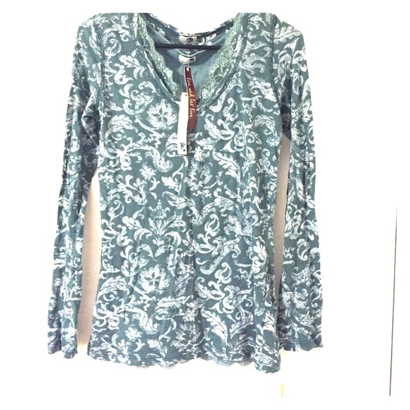 Light green long sleeve