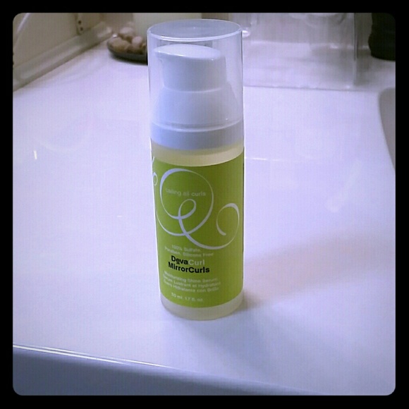 Deva Curl mirror shine
