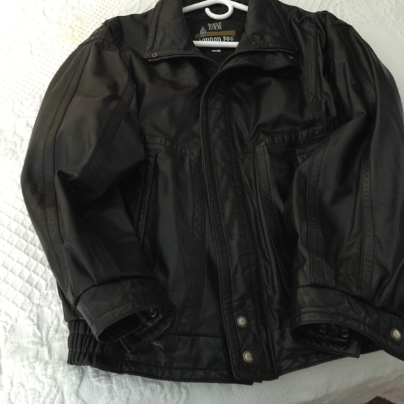 Men's small black leather jacket.