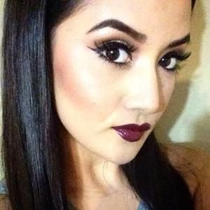 Meet your Posher, Miriam