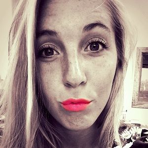 Meet your Posher, Tori