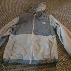 White winter hooded north face jacket