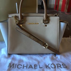 Michael Kors, Medium Tri-Tone Selma