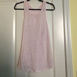 Amazingly soft linen Community top