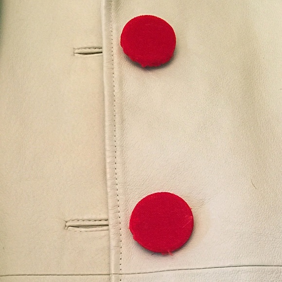 Button Slips (Red Velvet) - Picture 2 of 3