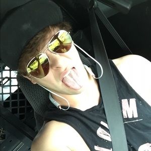 Meet your Posher, Dallas