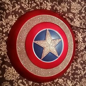 Captain America's shield Halloween costumes