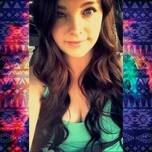 Meet your Posher, Nicole