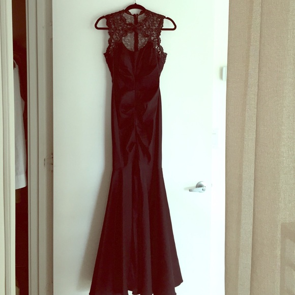 Beautiful mermaid gown.