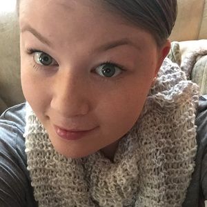 Meet your Posher, Kaitlin