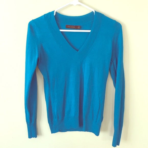 Teal v neck sweater