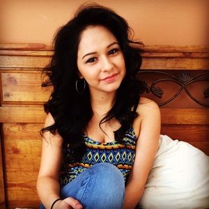 Meet your Posher, Andrea