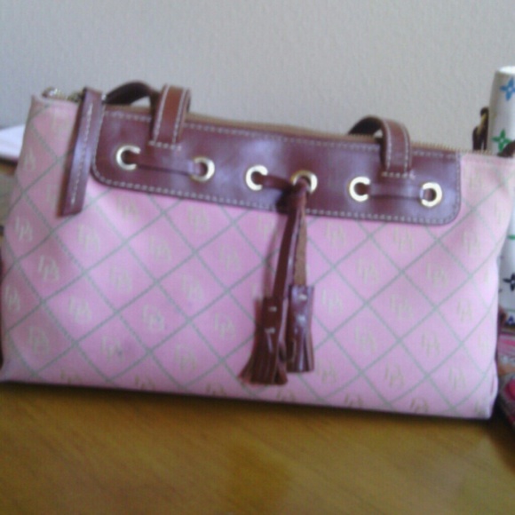 Dooney & bourke