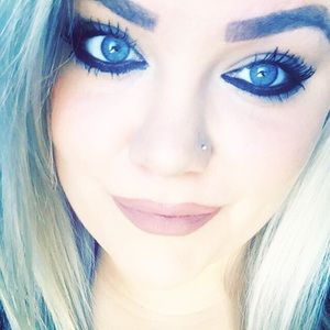 Meet your Posher, Lucy