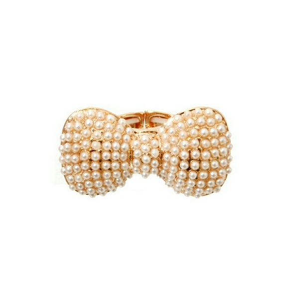 B4L HAIR BOW PEARL RING