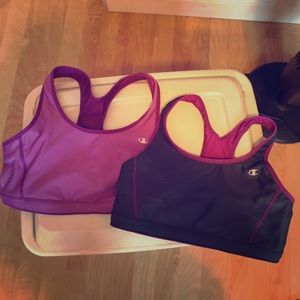 Set of 2 sports bras