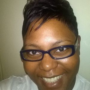 Meet your Posher, Iris