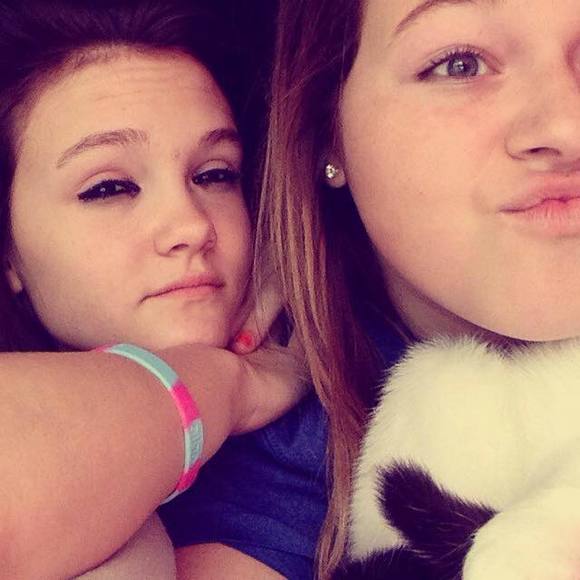 Meet your Posher, Danielle - Picture 1 of 1