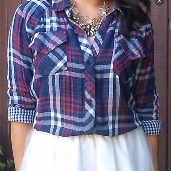 Francesca's Collections Tops - Francesca's purple plaid shirt small