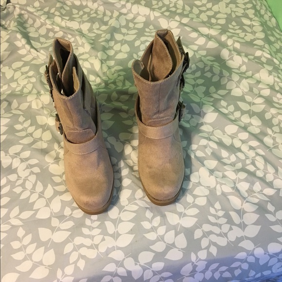 Light Brown Ankle Boots ✨✨