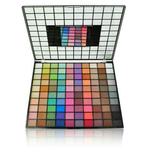 E.L.F. Studio 100-Piece Eyeshadow Palette