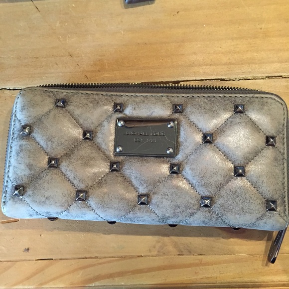Michael Kors wallet