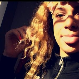 Meet your Posher, Halan