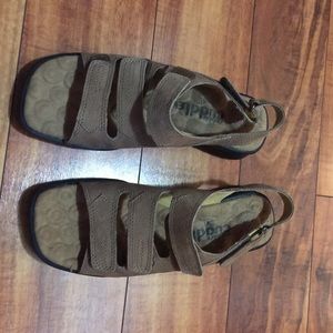 Cobbie Cuddlers size 7W new
