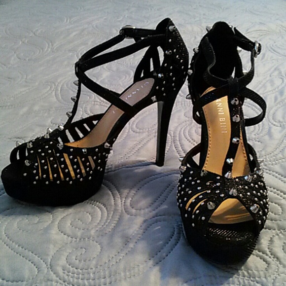 Gianni Bini Shoes - Gianni Bini Shoes