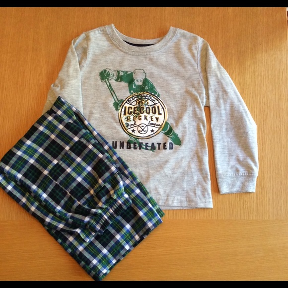 Boy's Osh Kosh pajamas
