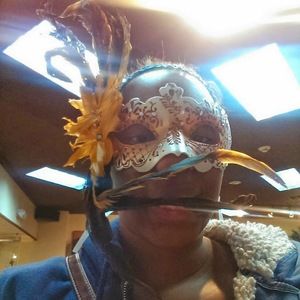 Meet your Posher, Alisa