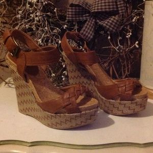 Really cute wedges!