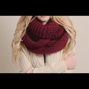 ❄️oversized infinity knit scarf❄️