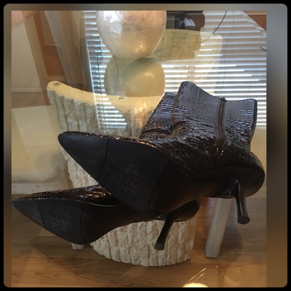 ✨👢BLACK CROC KNEE HIGH BOOTS✨👢👢 - Picture 2 of 5