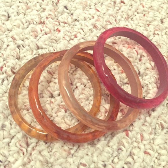 Plastic bangle bracelets