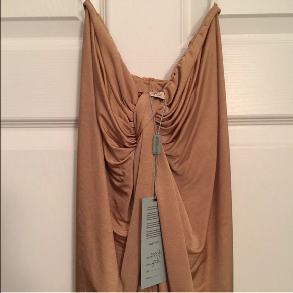 Ema Savahl sexy dress