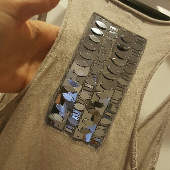 GAP Tank - Picture 3 of 4