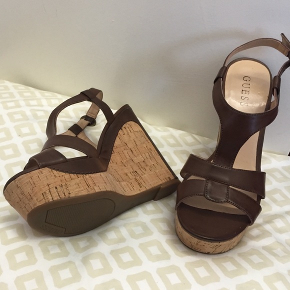 Guess wedges