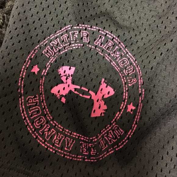 Under armor shorts - Picture 3 of 3