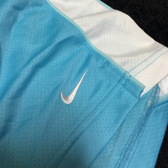 Blue nike shorts - Picture 2 of 3