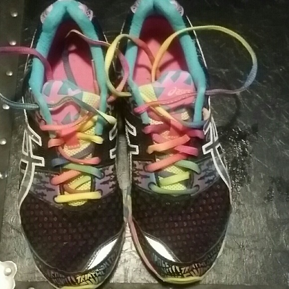 ASICS Gel Noosa Tri 8