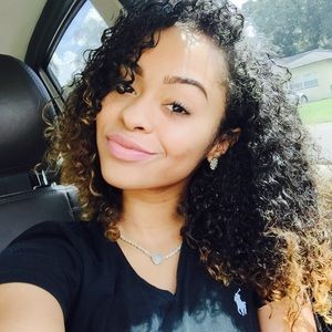 Meet your Posher, Tiarra