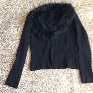 Faux fur collared sweater