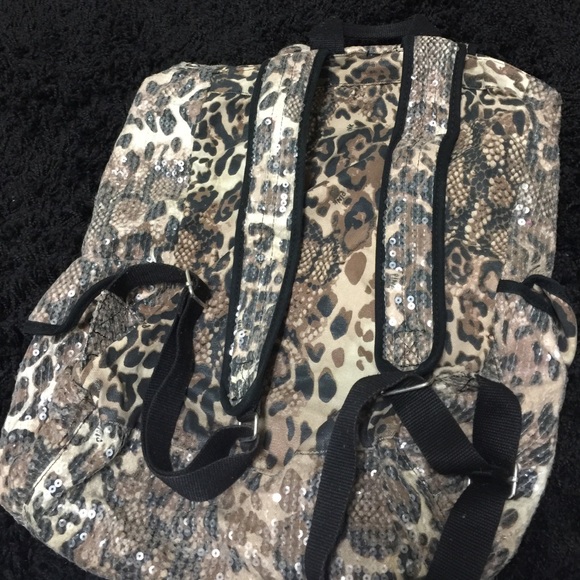 VS cheetah backpack - Picture 3 of 3