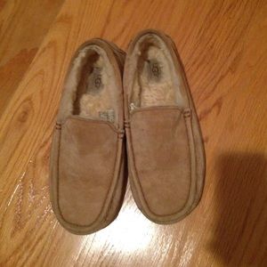 Mens Sand Ugg Moccasins